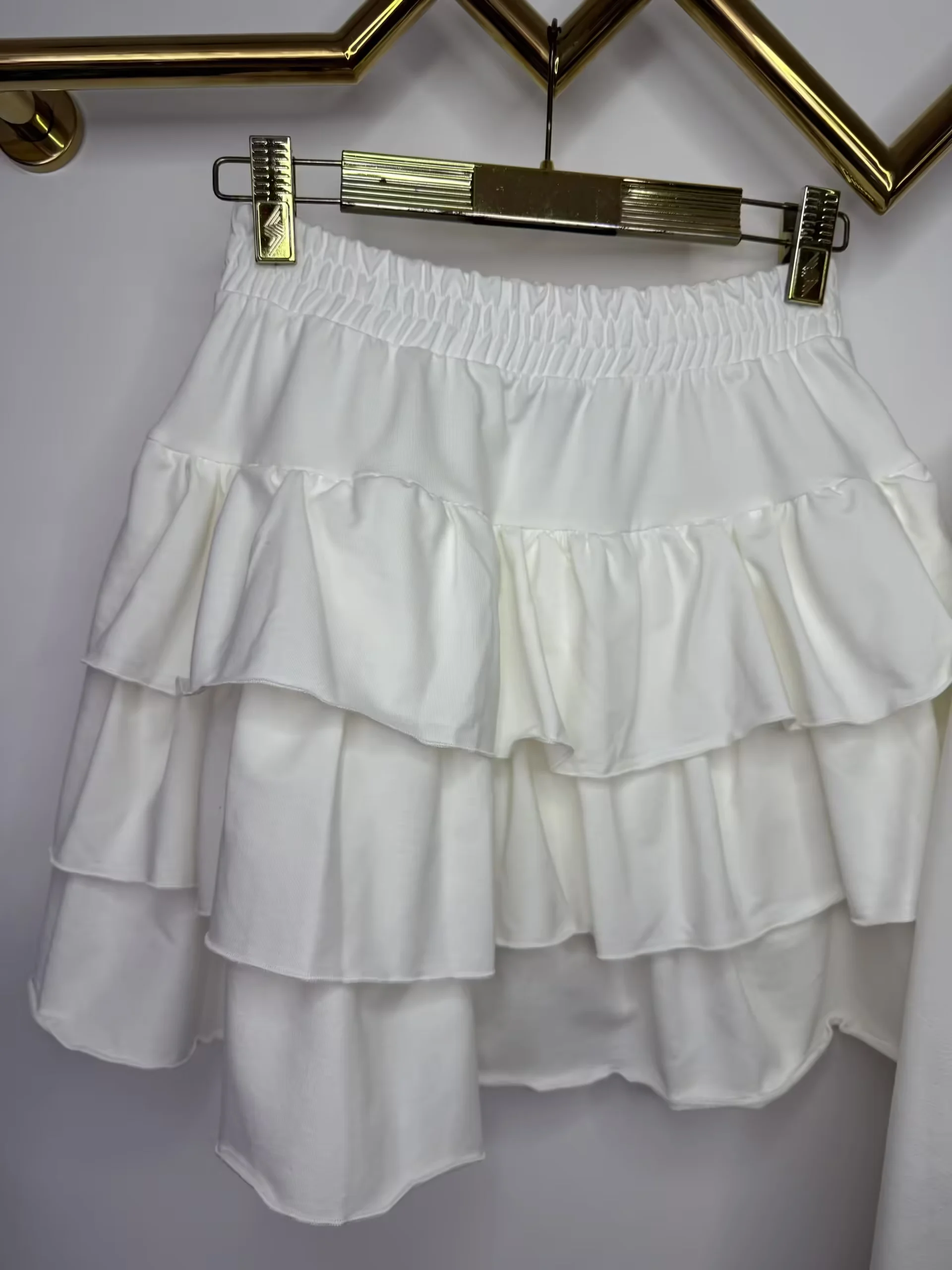 Komplet Lola Bianka biały bluza ze spódnicą - obrazek 5