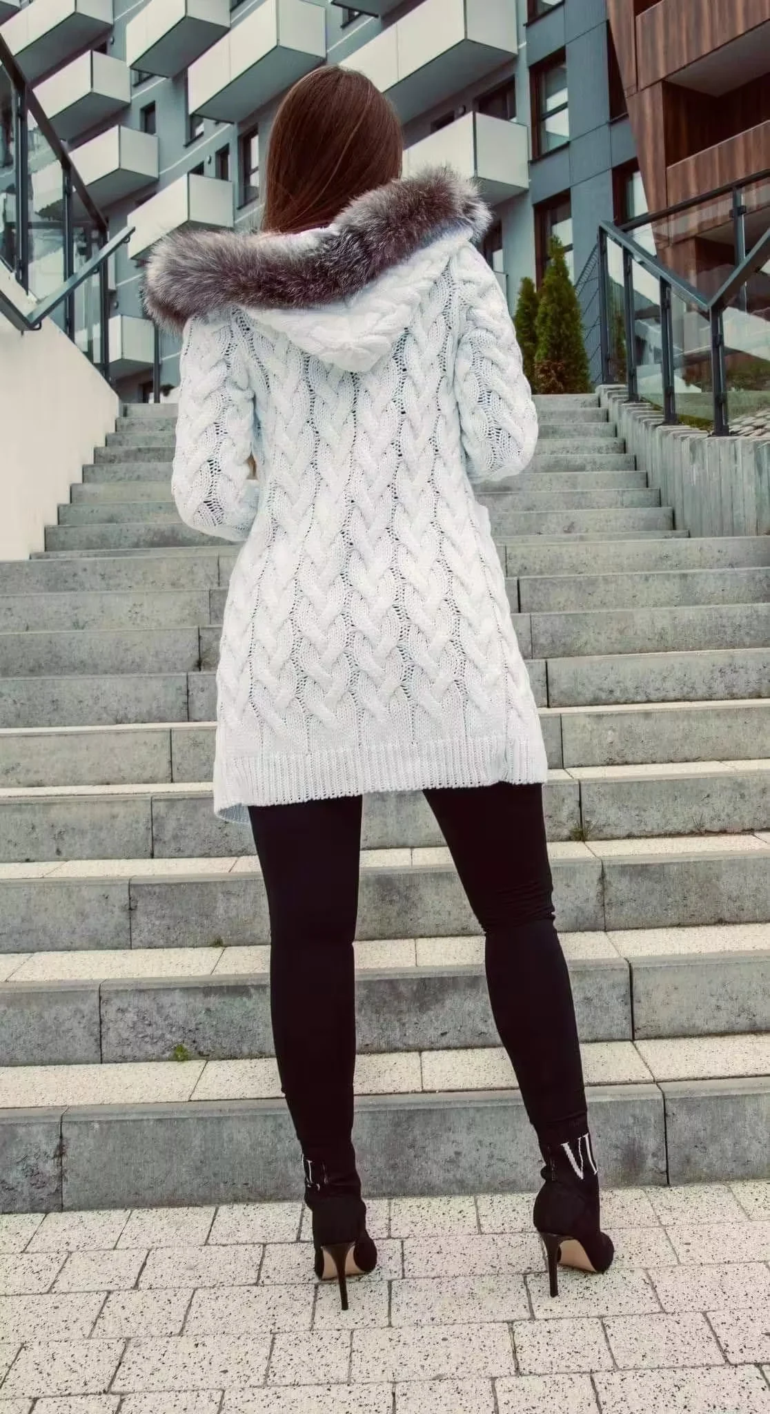 Sweter Lola Bianka biały kardigan - obrazek 3