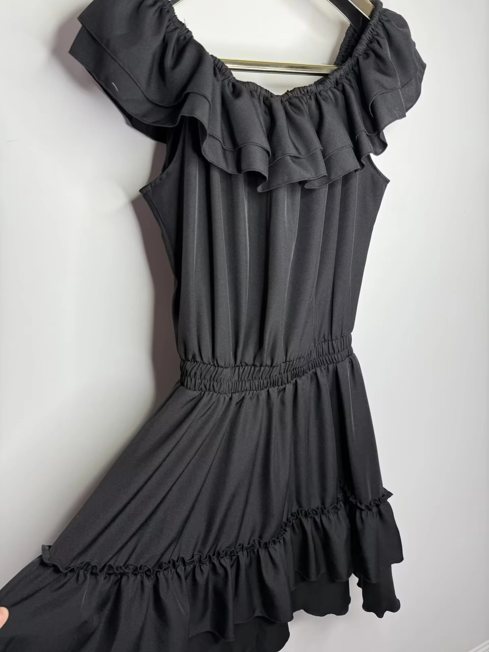 Sukienka Lola Bianka czarna elegancka - obrazek 7