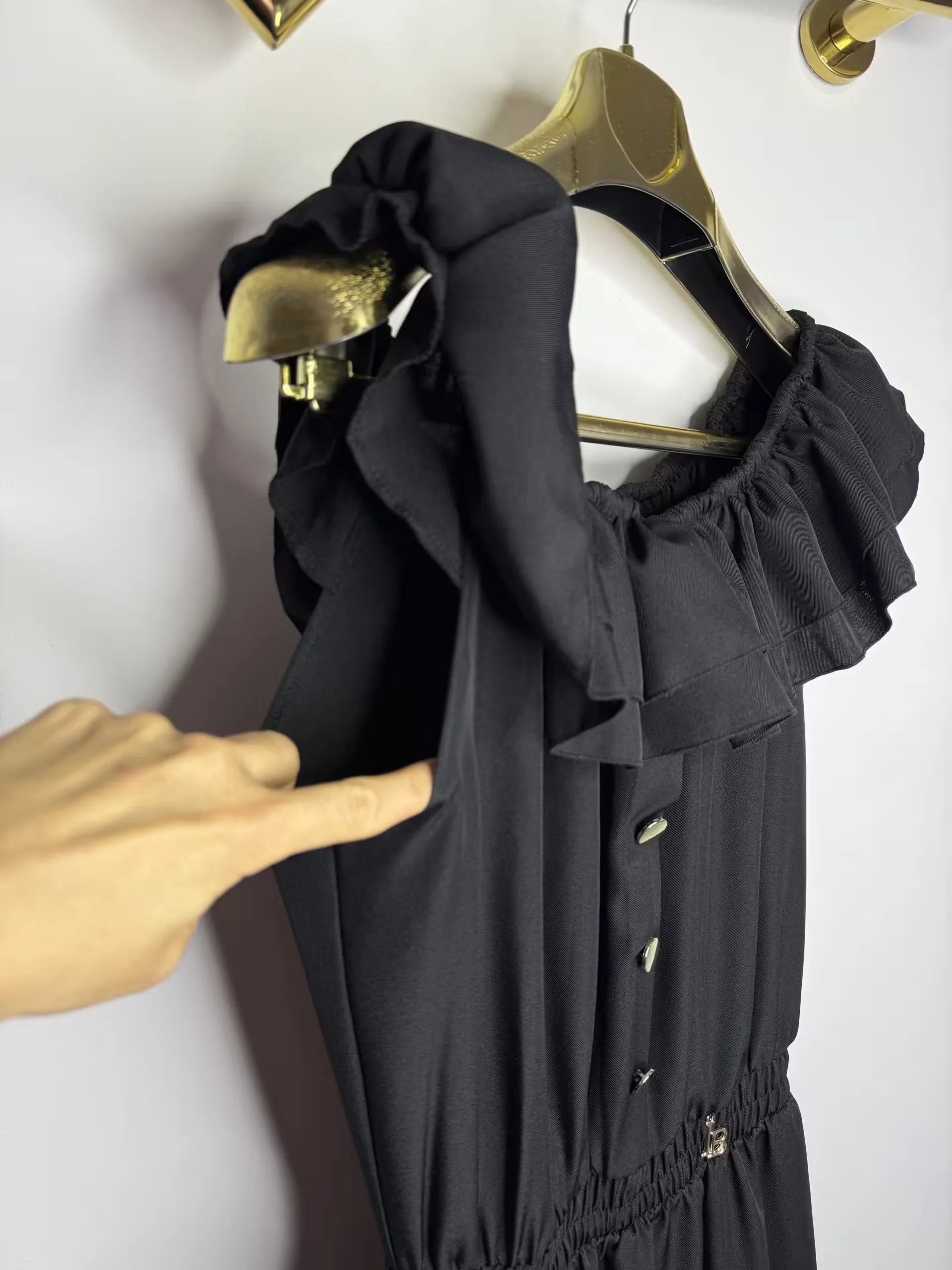 Sukienka Lola Bianka czarna elegancka - obrazek 8