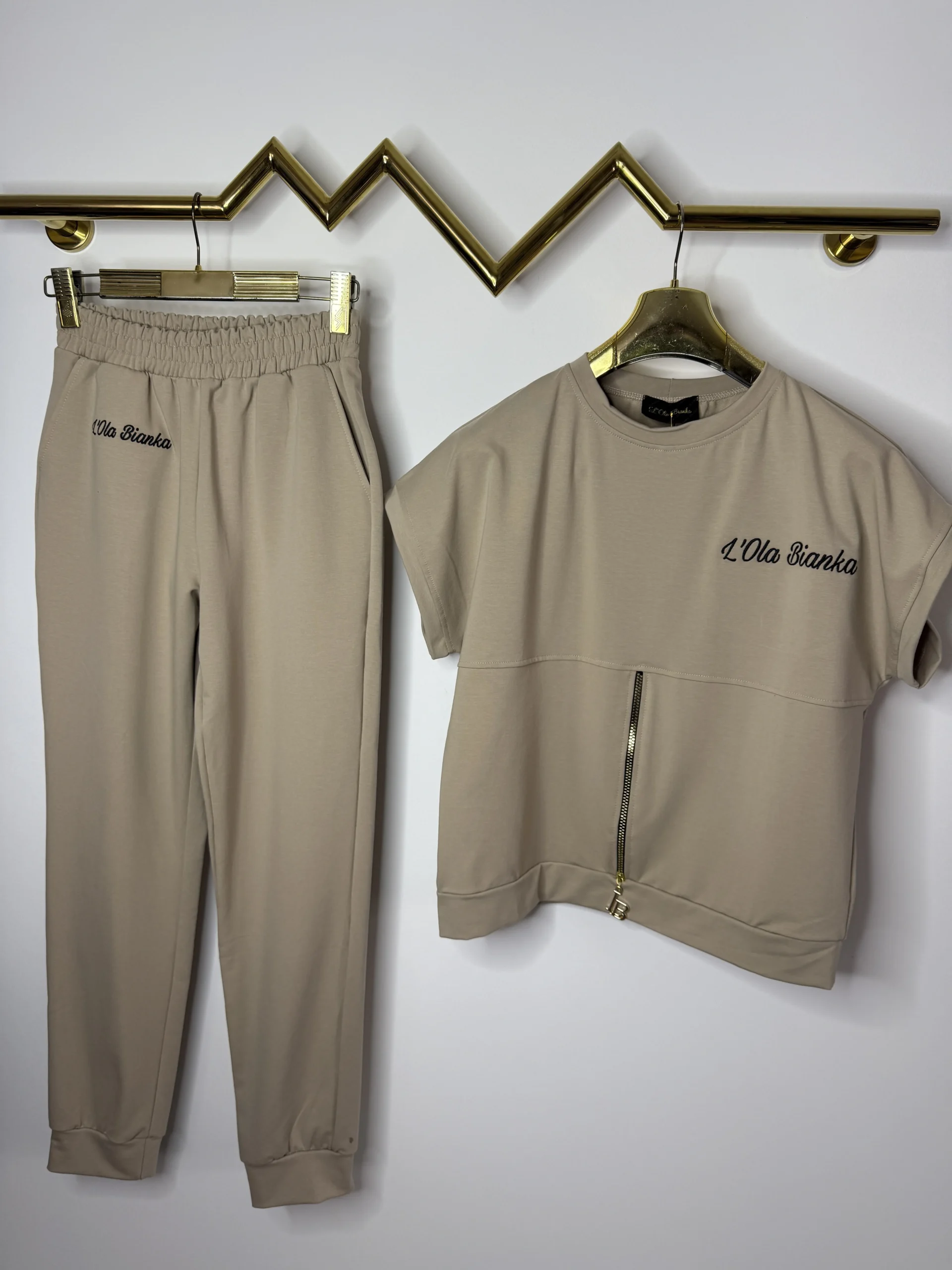 Dres Lola Bianka beżowy bawełniany - obrazek 3