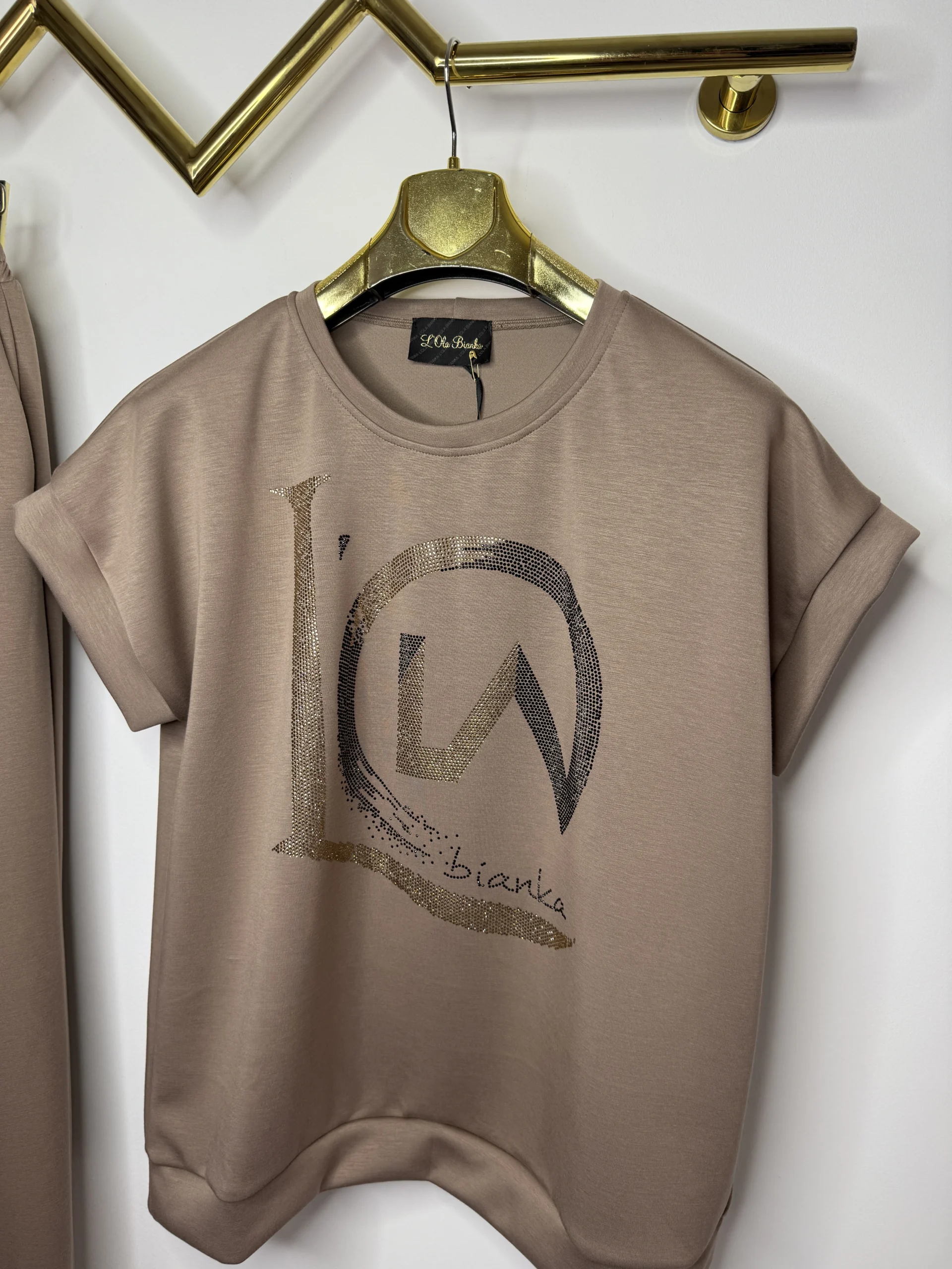 Dres Lola Bianka brązowy komplet - obrazek 6