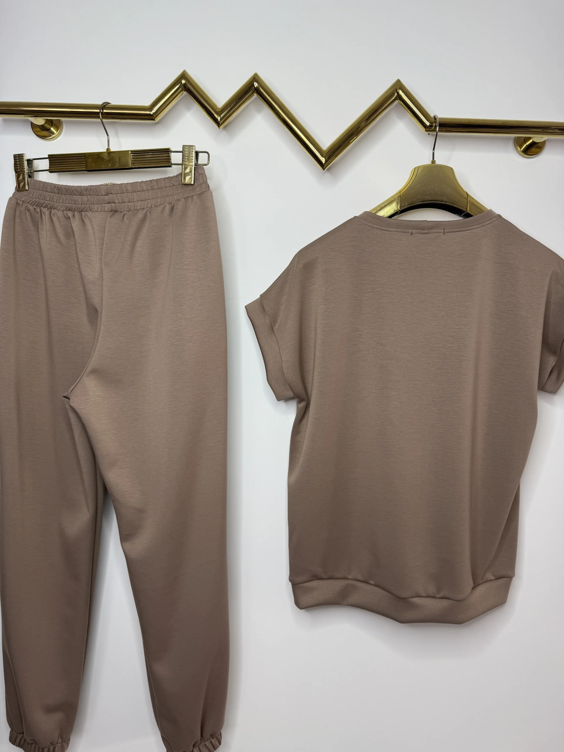 Dres Lola Bianka brązowy komplet - obrazek 7