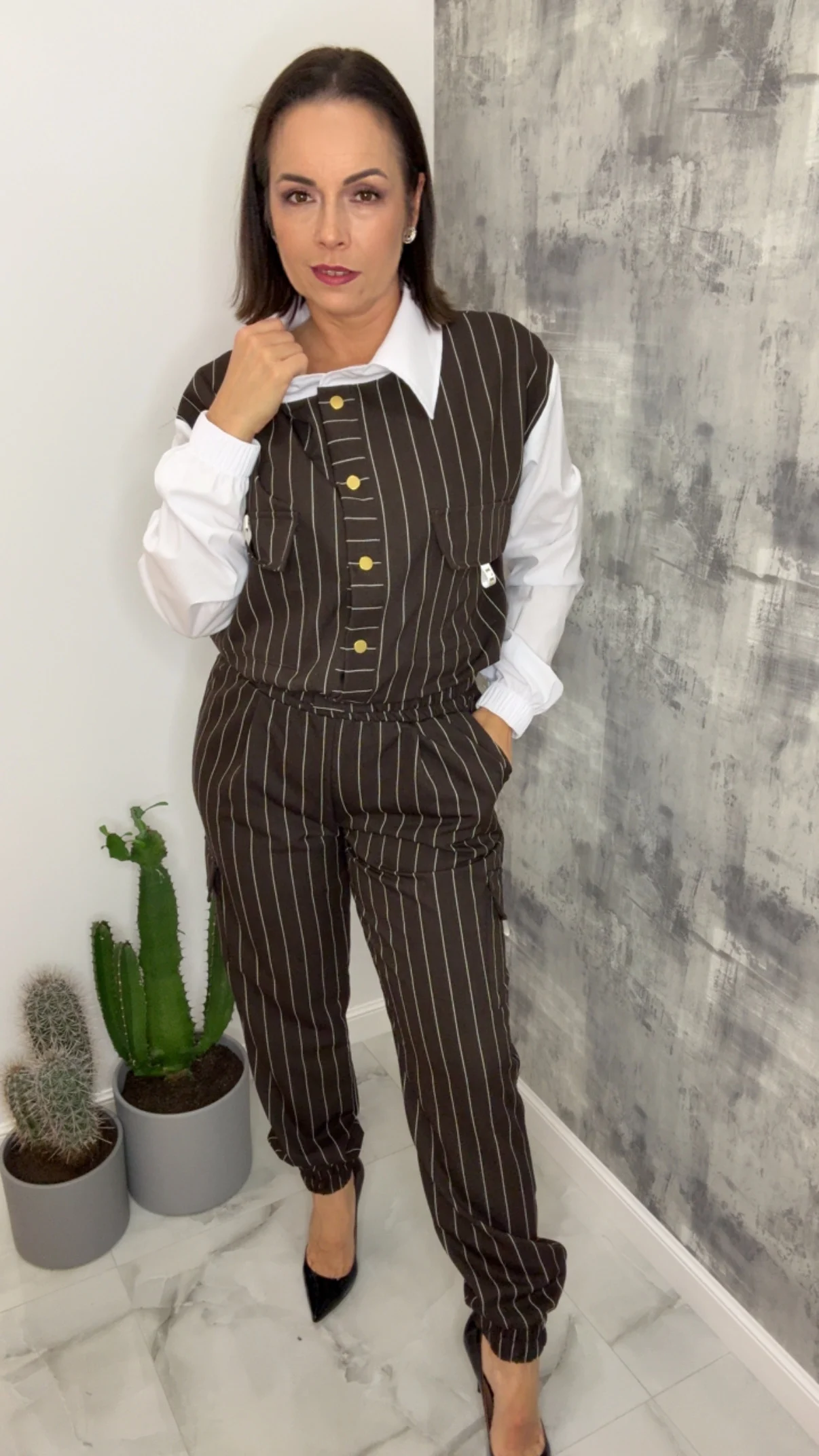 Komplet Lola Bianka brązowy garnitur - obrazek 5