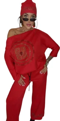 dres lola bianka czerwony z czapką komplet sweterków z dzianiny