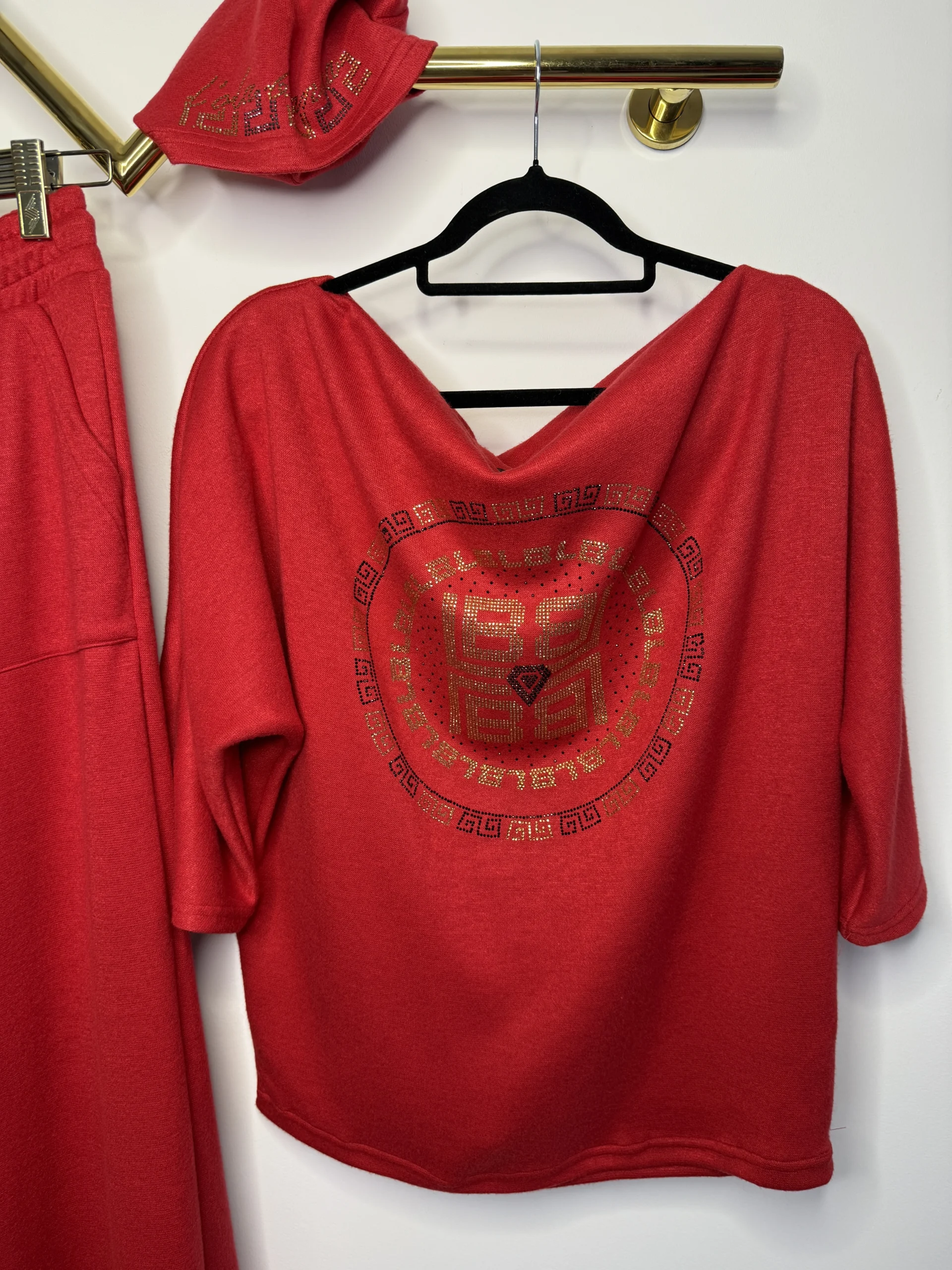 Dres Lola Bianka czerwony komplet dzianinowy - obrazek 9