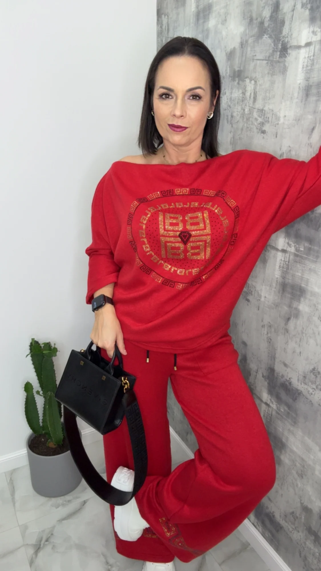 Dres Lola Bianka czerwony komplet dzianinowy - obrazek 3