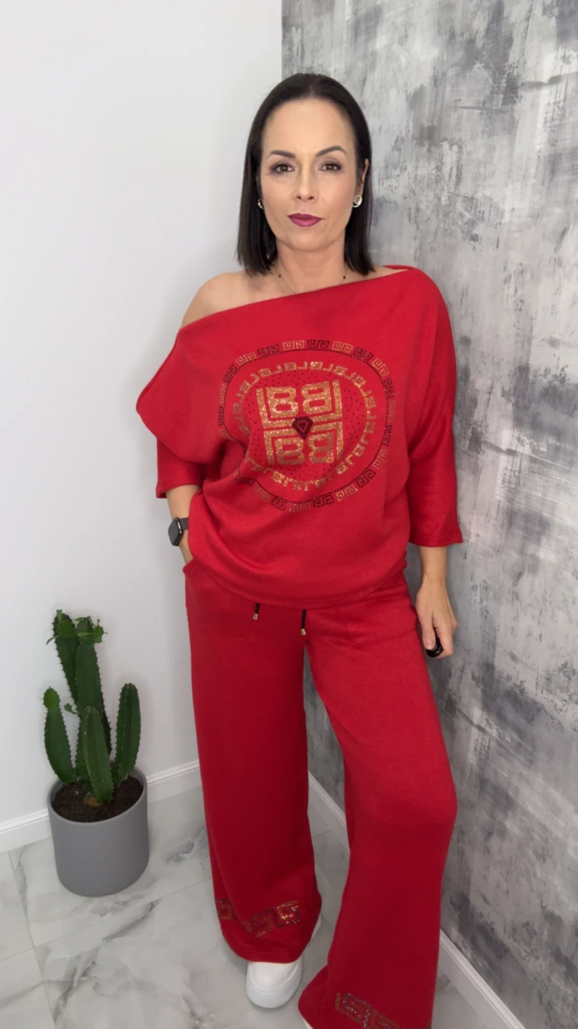 Dres Lola Bianka czerwony komplet dzianinowy - obrazek 5