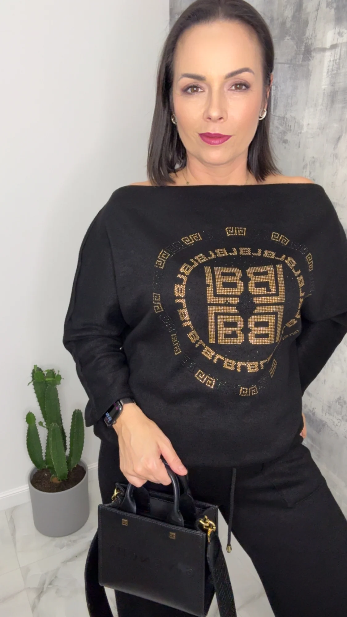 Dres Lola Bianka czarny dzianinowy - obrazek 5