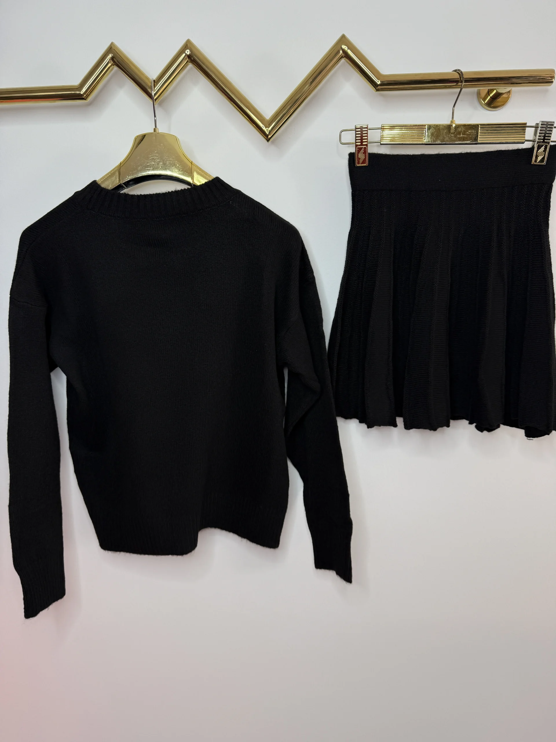 Komplet Lola Bianka czarny dzianinowy - obrazek 5