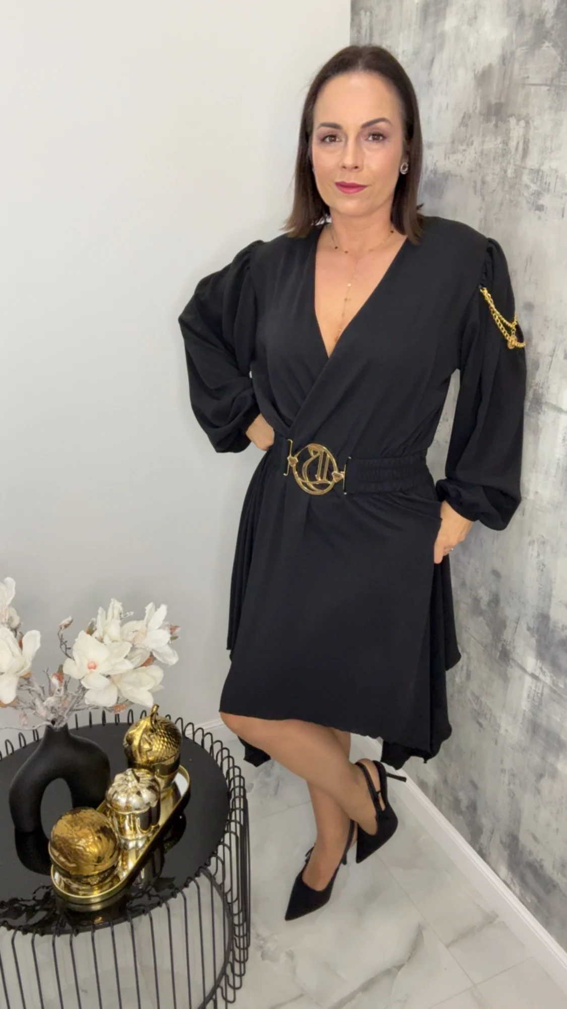 Sukienka Lola Bianka czarna wizytowa - obrazek 4