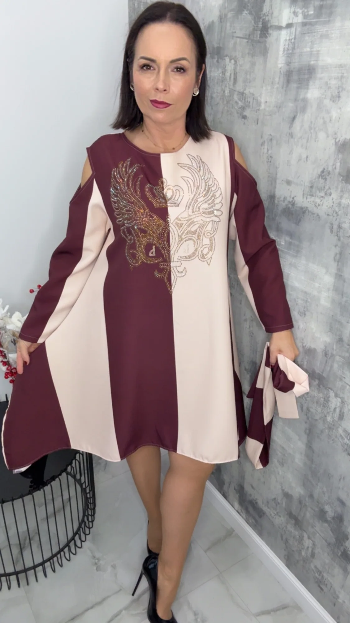 Sukienka Lola Bianka elegancka - obrazek 7