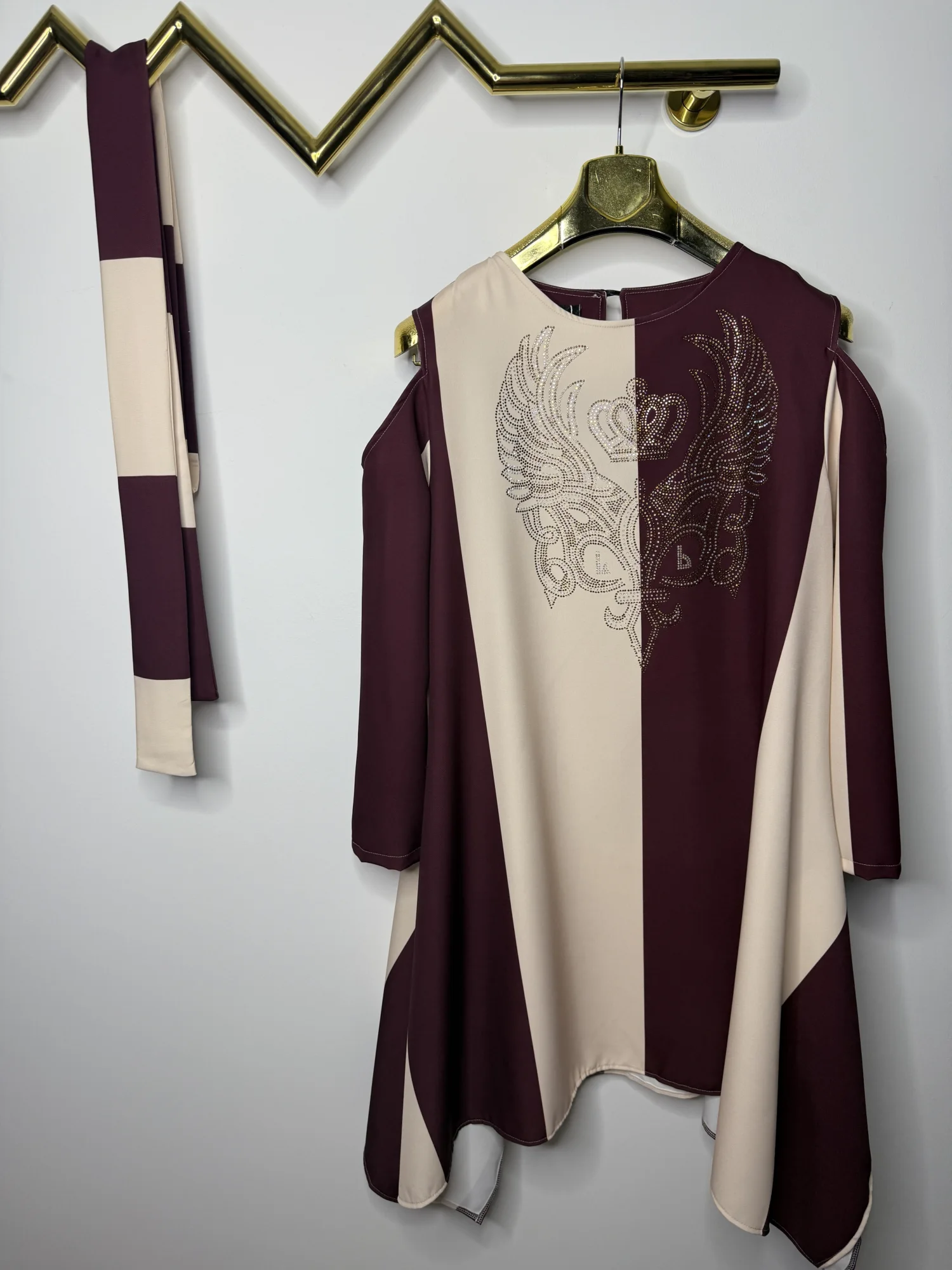 Sukienka Lola Bianka elegancka - obrazek 3