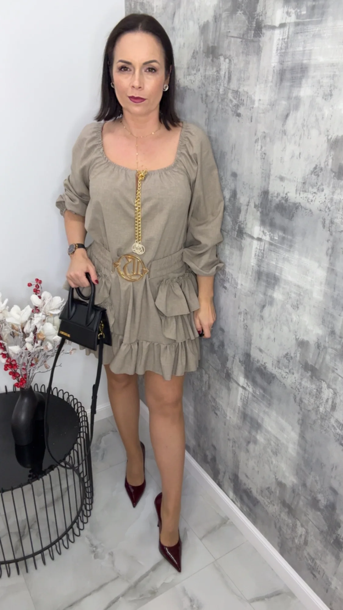 Sukienka Lola Bianka beżowa z paskiem - obrazek 6